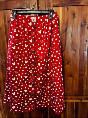 NWT Disney Minnie Mouse skirt